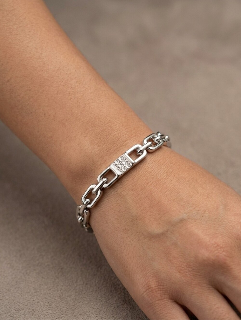 Source Unknown Silver Chain Bracelet with Pavé Accent